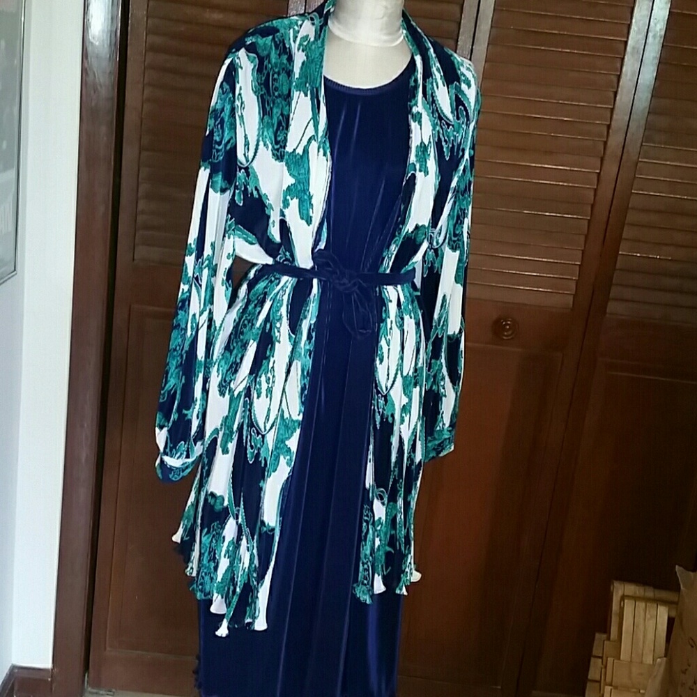 Beautiful dress & cardigan from LS Collection Suna